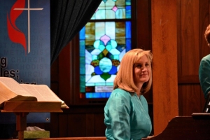 Bella Voce Reno accompanist, Sue Goodenow.